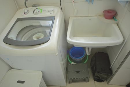 Apartamento à venda com 75m², 2 quartos e 1 vagaÁrea de Serviço
