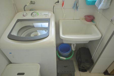 Apartamento à venda com 75m², 2 quartos e 1 vagaÁrea de Serviço