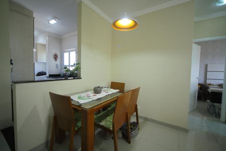 Apartamento à venda com 75m², 2 quartos e 1 vagaSala 