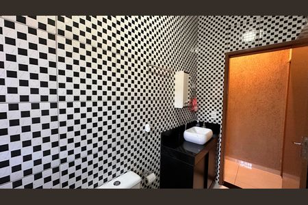 Casa para alugar com 250m², 4 quartos e 1 vaga