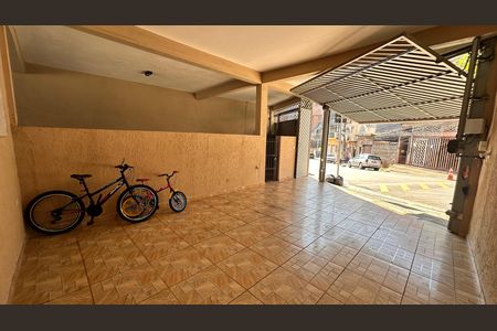 Casa para alugar com 250m², 4 quartos e 1 vaga
