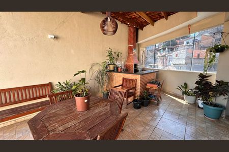 Casa para alugar com 250m², 4 quartos e 1 vaga