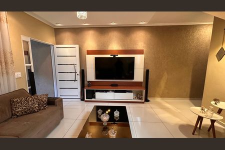 Casa para alugar com 4 quartos, 250m² em Guarapiranga, São Paulo