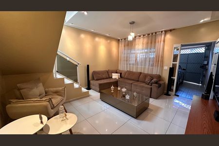 Casa para alugar com 250m², 4 quartos e 1 vaga