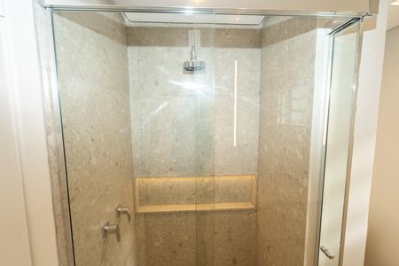 Banheiro de apartamento para alugar com 2 quartos, 133m² em Independência, Porto Alegre
