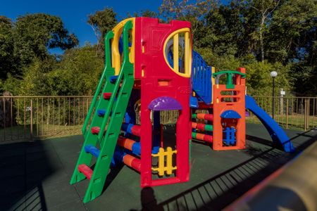 Apartamento para alugar com 45m², 2 quartos e 1 vaga Apartamento para alugar com 45m², 2 quartos e 1 vagaÁrea comum - Playground