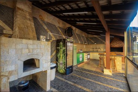 Apartamento à venda com 136m², 4 quartos e 3 vagas Apartamento à venda com 136m², 4 quartos e 3 vagasÁrea comum - Churrasqueira