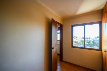 Apartamento à venda com 136m², 4 quartos e 3 vagas Apartamento à venda com 136m², 4 quartos e 3 vagasQuarto de serviço