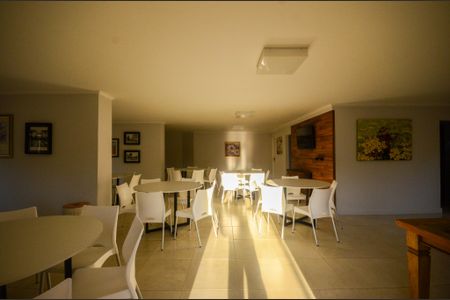Apartamento à venda com 136m², 4 quartos e 3 vagas Apartamento à venda com 136m², 4 quartos e 3 vagasÁrea comum - Salão de festas
