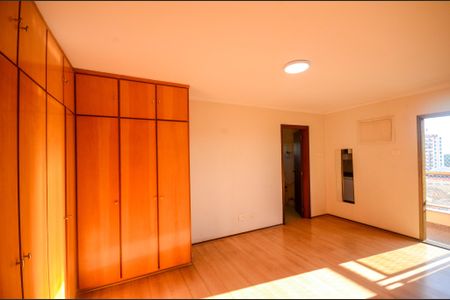 Apartamento à venda com 136m², 4 quartos e 3 vagas Apartamento à venda com 136m², 4 quartos e 3 vagasSuíte