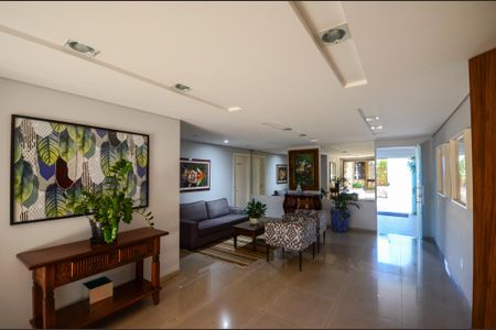 Apartamento à venda com 136m², 4 quartos e 3 vagas Apartamento à venda com 136m², 4 quartos e 3 vagasHall de entrada