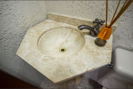 Apartamento à venda com 136m², 4 quartos e 3 vagas Apartamento à venda com 136m², 4 quartos e 3 vagasLavabo
