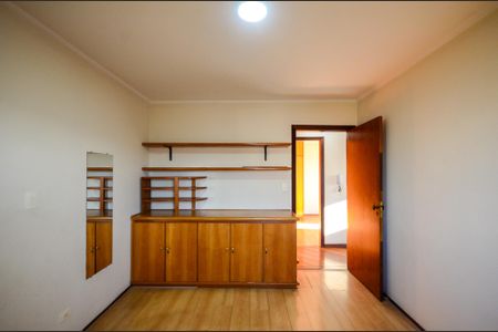 Apartamento à venda com 136m², 4 quartos e 3 vagas Apartamento à venda com 136m², 4 quartos e 3 vagasQuarto 1