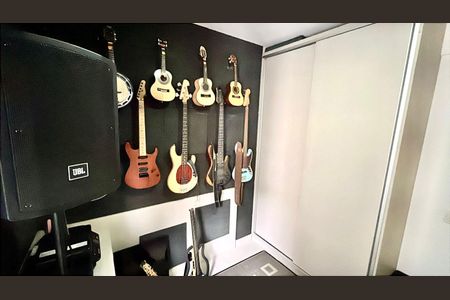 Apartamento à venda com 81m², 3 quartos e 2 vagas Apartamento à venda com 81m², 3 quartos e 2 vagasQuarto