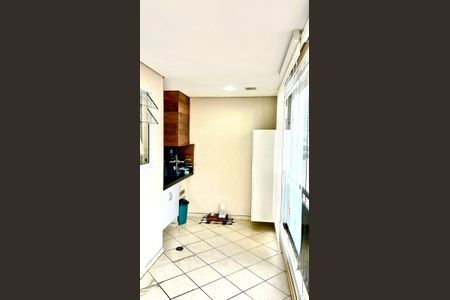 Apartamento à venda com 81m², 3 quartos e 2 vagas Apartamento à venda com 81m², 3 quartos e 2 vagasÁrea Gourmet
