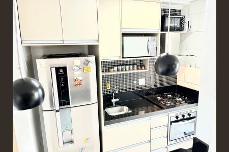 Apartamento à venda com 81m², 3 quartos e 2 vagas Apartamento à venda com 81m², 3 quartos e 2 vagasCozinha