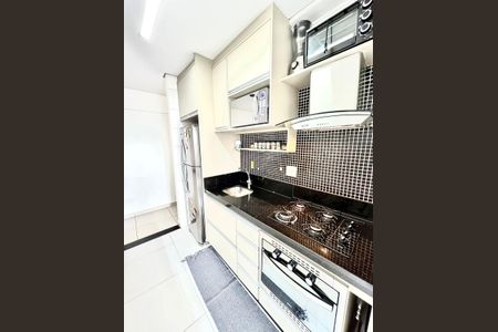 Apartamento à venda com 81m², 3 quartos e 2 vagas Apartamento à venda com 81m², 3 quartos e 2 vagasCozinha