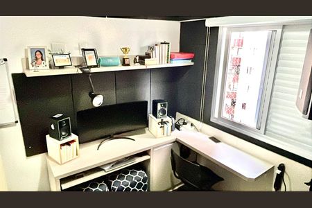 Apartamento à venda com 81m², 3 quartos e 2 vagas Apartamento à venda com 81m², 3 quartos e 2 vagasQuarto