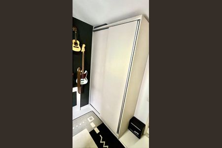 Apartamento à venda com 81m², 3 quartos e 2 vagas Apartamento à venda com 81m², 3 quartos e 2 vagasQuarto