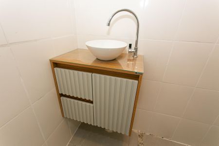 Apartamento à venda com 58m², 3 quartos e 1 vaga Apartamento à venda com 58m², 3 quartos e 1 vagaBanheiro