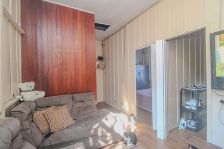 Casa à venda com 180m², 5 quartos e sem vaga Casa à venda com 180m², 5 quartos e sem vagaSala