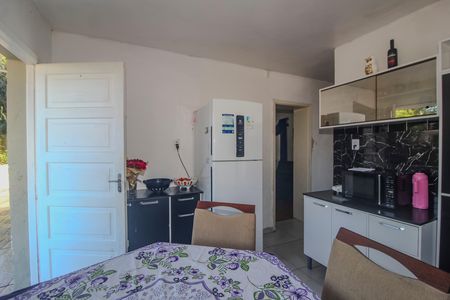 Casa à venda com 180m², 5 quartos e sem vaga Casa à venda com 180m², 5 quartos e sem vagaCozinha 2