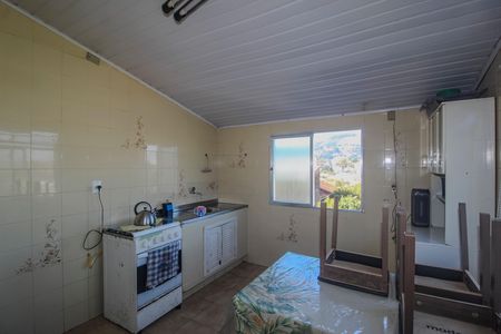 Casa à venda com 180m², 5 quartos e sem vaga Casa à venda com 180m², 5 quartos e sem vagaCozinha