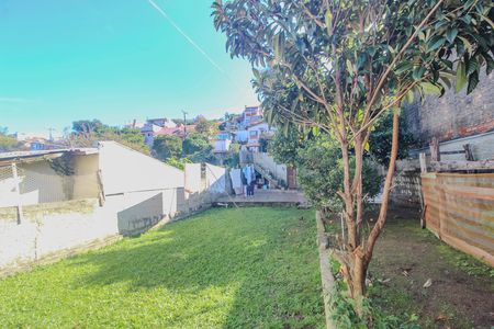 Casa à venda com 180m², 5 quartos e sem vaga Casa à venda com 180m², 5 quartos e sem vagaQuintal