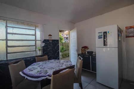 Casa à venda com 180m², 5 quartos e sem vaga Casa à venda com 180m², 5 quartos e sem vagaCozinha 2