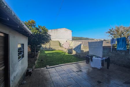 Casa à venda com 180m², 5 quartos e sem vaga Casa à venda com 180m², 5 quartos e sem vagaQuintal