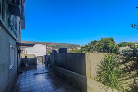 Casa à venda com 180m², 5 quartos e sem vaga Casa à venda com 180m², 5 quartos e sem vagaCorredor