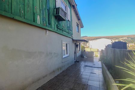Casa à venda com 180m², 5 quartos e sem vaga Casa à venda com 180m², 5 quartos e sem vagaCorredor