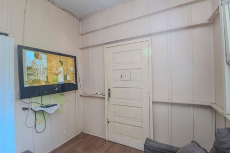 Sala de casa à venda com 6 quartos, 180m² em Teresópolis, Porto Alegre