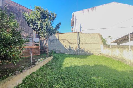 Casa à venda com 180m², 5 quartos e sem vaga Casa à venda com 180m², 5 quartos e sem vagaQuintal