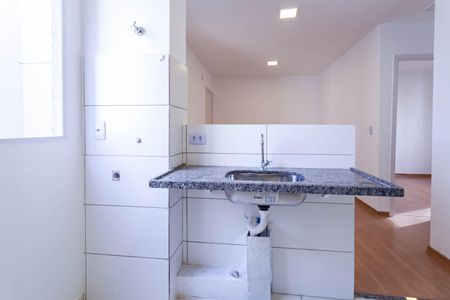 Apartamento para alugar com 42m², 2 quartos e 1 vaga Apartamento para alugar com 42m², 2 quartos e 1 vagaCozinha e Área de Serviço