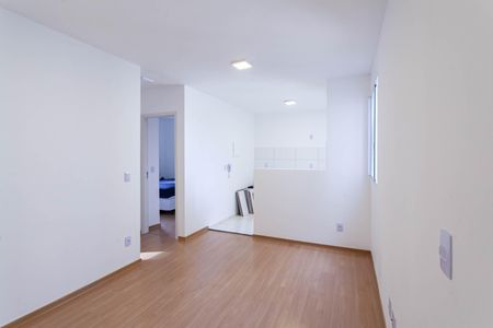 Sala de apartamento para alugar com 2 quartos, 42m² em Bom Jesus, Contagem