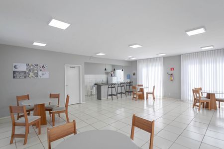 Apartamento para alugar com 42m², 2 quartos e 1 vaga Apartamento para alugar com 42m², 2 quartos e 1 vagaÁrea comum - Salão de festas