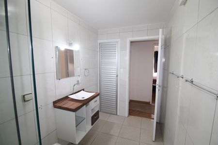 Apartamento à venda com 108m², 3 quartos e sem vagaBanheiro