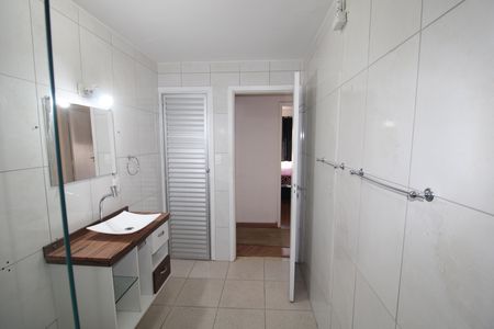Apartamento à venda com 108m², 3 quartos e sem vagaBanheiro