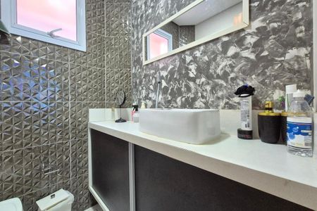 Casa à venda com 180m², 3 quartos e 2 vagas Casa à venda com 180m², 3 quartos e 2 vagasLavabo