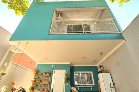 Casa à venda com 180m², 3 quartos e 2 vagas Casa à venda com 180m², 3 quartos e 2 vagasFachada do Prédio