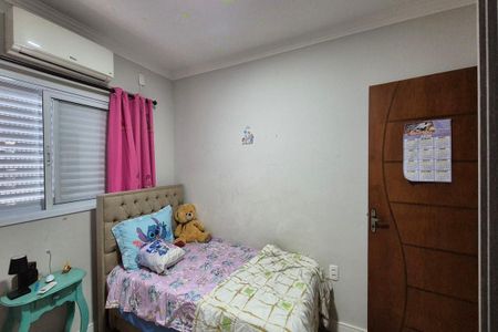 Casa à venda com 180m², 3 quartos e 2 vagas Casa à venda com 180m², 3 quartos e 2 vagasQuarto 1