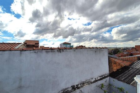Casa à venda com 180m², 3 quartos e 2 vagas Casa à venda com 180m², 3 quartos e 2 vagasVista do quarto 1