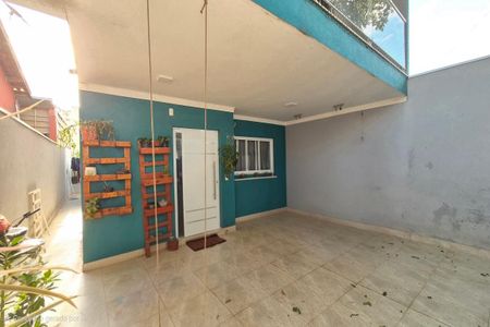Casa à venda com 180m², 3 quartos e 2 vagas Casa à venda com 180m², 3 quartos e 2 vagasFachada do Prédio