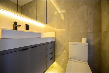 Apartamento à venda com 78m², 2 quartos e 1 vaga Apartamento à venda com 78m², 2 quartos e 1 vagaBanheiro