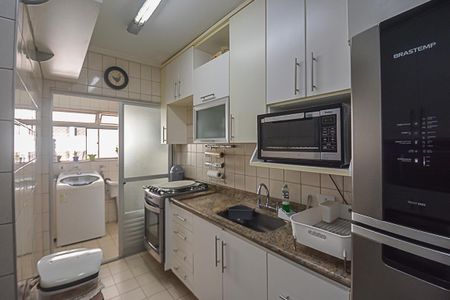 Apartamento à venda com 97m², 3 quartos e 2 vagas Apartamento à venda com 97m², 3 quartos e 2 vagasCozinha
