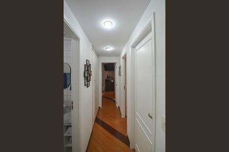 Apartamento à venda com 97m², 3 quartos e 2 vagas Apartamento à venda com 97m², 3 quartos e 2 vagasCorredor