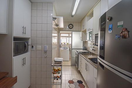 Apartamento à venda com 97m², 3 quartos e 2 vagas Apartamento à venda com 97m², 3 quartos e 2 vagasCozinha