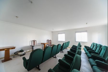 Apartamento à venda com 97m², 3 quartos e 2 vagas Apartamento à venda com 97m², 3 quartos e 2 vagasCinema