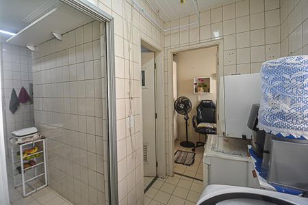 Apartamento à venda com 97m², 3 quartos e 2 vagas Apartamento à venda com 97m², 3 quartos e 2 vagasÁrea de Serviço